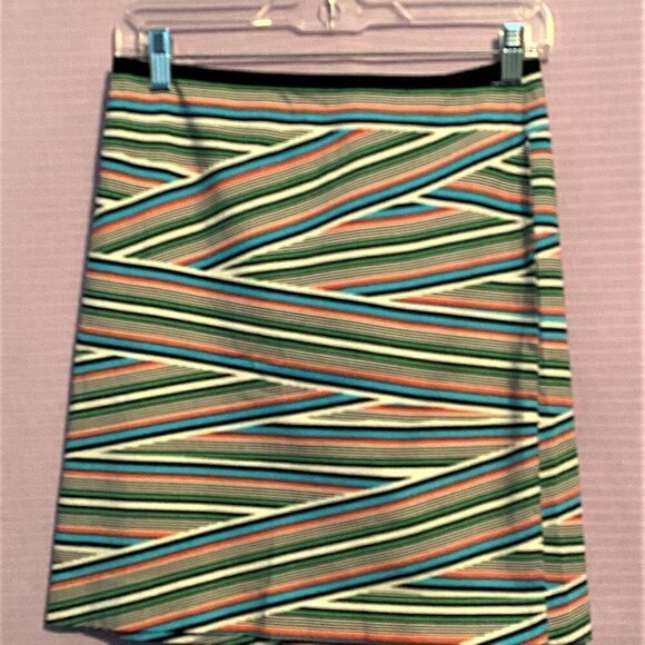 NWOT W by Worth Mini Skirt Diagonal Shape - Picture 2 of 8